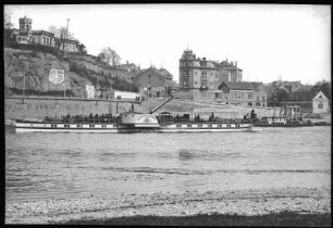 Meißen. Cölln, Jägerschlößchen, Elbe mit Dampfer