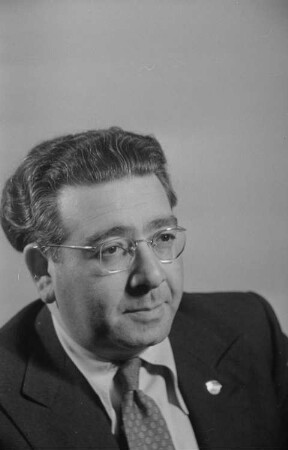 Porträtaufnahmen von Staatssekretär Dr. Leo Zuckermann : Porträt des Staatssekretärs Dr. Leo Zuckermann