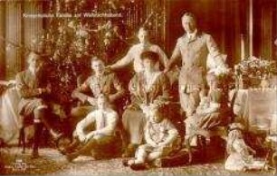 Kronprinz Wilhelm von Preußen mit Familie am Weihnachtsbaum