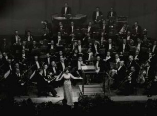 Maria Callas mit dem Radio Symphony Orchestra im Titania-Palast