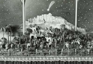 Weihnachtskrippe in 'orientalischem Stil' von Rudolf Mauersberger (Dresden-Oberloschwitz, Sierksstr. 2)