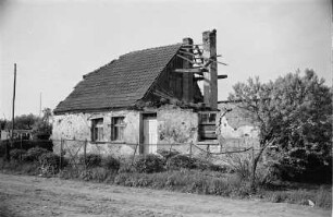 Kriegszerstörte Kate in Genschmar