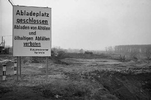 Ablassung von Altöl aus der Kaserne Knielingen in eine Abfallgrube des Karlsruher Klärwerks.