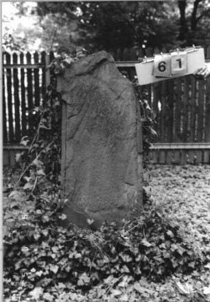 Grabstein 61
