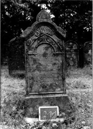Grabstein 211 [Nir S. 148 Nr. 14.25]