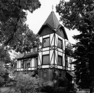 'Villa Treuenau'; Darmstadt, Nieder-Ramstädter Straße 160