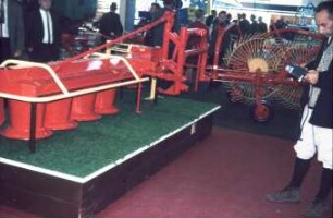 Fotografie: Futtererntetechnik, Trommelmähwerk, Heckanbau