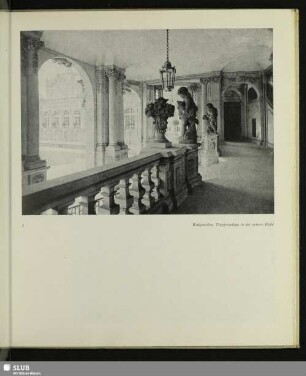 Wallpavillon. Treppenanlage in der unteren Halle