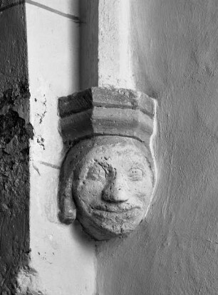 Konsole mit Männerkopf