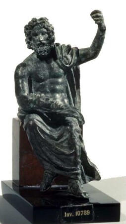 Statuette des thronenden Jupiter Capitolinus mit Blitz und Szepter