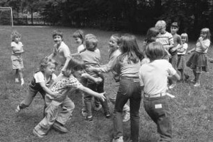 Stadtranderholung der Arbeiterwohlfahrt für Schulkinder im Kindergarten Killisfeld