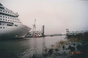 Überführung Kreuzfahrtschiff "Oriana" / Ems