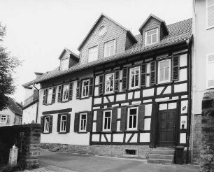 Wohnhaus; Gelnhausen, Herlengasse 4