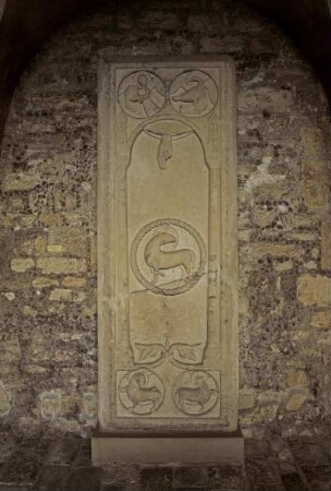 Grabplatte des Bischof Udo, gestorben 1114