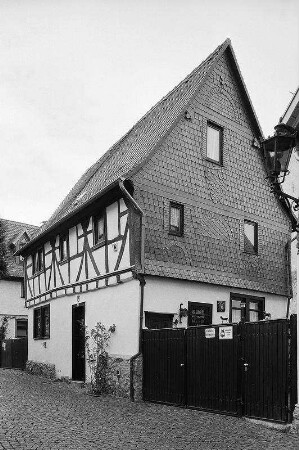 Wohnhaus; Oberursel, Bleichstraße 12
