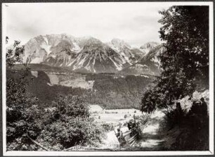 Österreich, Schladming. Blick auf die Dachsteingruppe vom Fastenberg