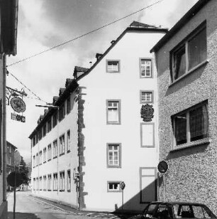 Ehemalige Faktorei des Klosters Arnsburg, heute Schulamt; Friedberg, Kleine Klostergasse 16