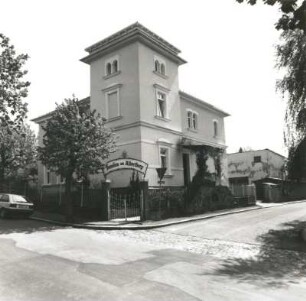 Colditz, Albertberg 4/Ecke Am Oberanger. Villa (Pension am Albertberg; um 1890). Eckansicht