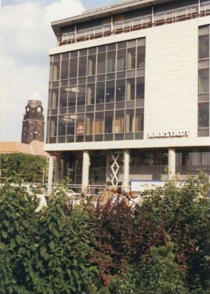 Dresden-Altstadt, Prager Straße 12/Ecke Waisenhausstraße. Warenhaus "Karstadt" (1993/1995), aufgenommen vor der Eröffnung