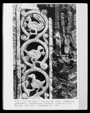 Vermauertes Fragment eines Reliefs