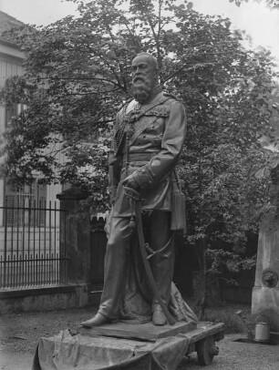 Denkmal des Prinzregenten Luitpold von Bayern als Generalfeldmarschall