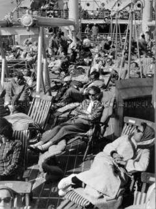 Auf dem Sonnendeck des Kreuzfahrtschiffs "Castel Felice", unterwegs nach Norwegen