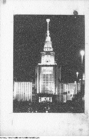 Dresden, Rede von Prof. Hanns Eisler gegen die Außenpolitik der USA anlässlich der Aufführung des nordkoreanischen Films "Pestflöhe", Reproduktion: Moskau, Josef Stalin und Maxim Gorki, April 1952