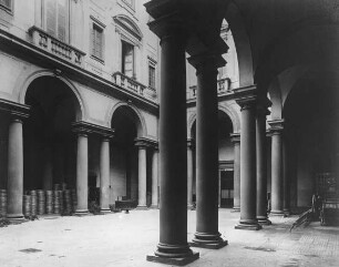 Florenz, Palazzo Nonfinito, Innenhof; Museo di Antropologia ed Etnologia; Buontalenti, Bernardo; Cigoli, Ludovico