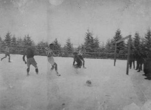 Das letzte Internationale Wintersportfest in Gablenz - ein Fußballspiel : Das letzte Internationale Wintersportfest in Gablenz - ein Fußballspiel