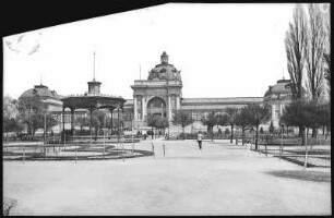 Budapest. Industriehalle, Stadtwäldchen : Budapest. Industriehalle oder Maschinenhalle (Bau zur Millenniumsausstellung 1896) im Stadtwäldchen