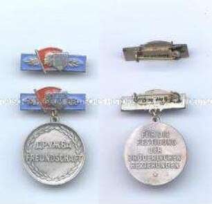 Ehrenmedaille der FDJ "Für die Festigung der bürgerlichen Beziehungen zwischen der Freien Deutschen Jugend und dem Leninschen Kommunistischen Jugendverband der Sowjetunion", mit Interimsspange