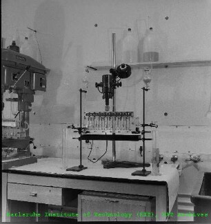 Mischabsetzer (Mixer-Settler) im Institut für Heiße Chemie (IHCh)