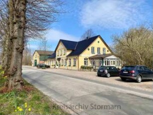 Jersbek: Landgasthaus "Zum Fasanenhof" an der Allee