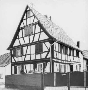 Fachwerkwohnhaus; Seligenstadt, Borngasse 3
