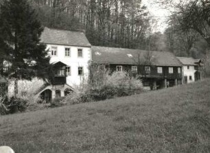Cossebaude-Niederwartha, Tännichtgrundstraße 18. Alte Hofemühle (1851/1900)