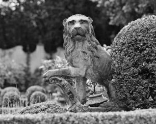 Garten der Villa Capponi — Giardino segreto — Statue