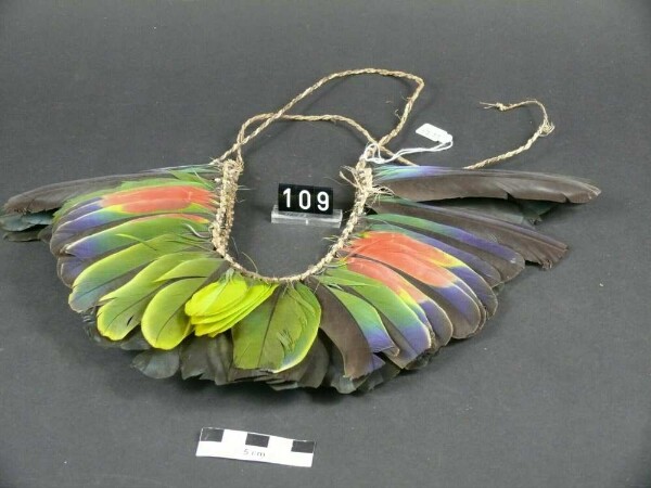 Inv.No. UL109 - Headdress