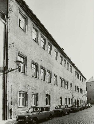 Freiberg (Sachsen), Kirchgasse, ehemaliges Oberbergamt, heute Wohnhaus