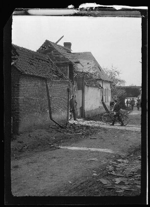 Guillemont (Dep. Somme, Frankreich), Wirkung einer Fliegerbombe
