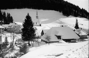 Muggenbrunn: Muggenbrunn mit Kirche