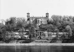Dresden. Schloss Albrechtsberg. Ansicht über die Elbe