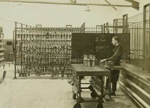Oelsnitz/Erzgebirge. Gewerkschaft Deutschland. Lampenausgabe in Lampenstation I.