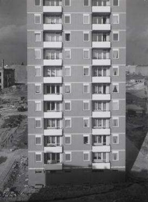 180° Panorama, Bild 3 von 7. Blick auf das Baugelände Neubauviertel Springprojekt. Berlin-Kreuzberg, Neuenburger Straße