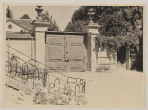 Hof von Hofmannsthals Rodauner Haus
