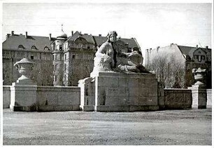 Fischer, Theodor; München; Luitpoldbrücke (Prinzregentenbrücke) - Skulptur