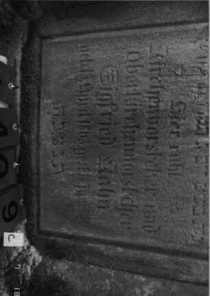 Grabstein 1409 [Hahn S. 114 Grab-Nr. 1970/71]: Grabstein 1409 (Detailaufnahme 3) [Hahn S. 114 Grab-Nr. 1970/71]