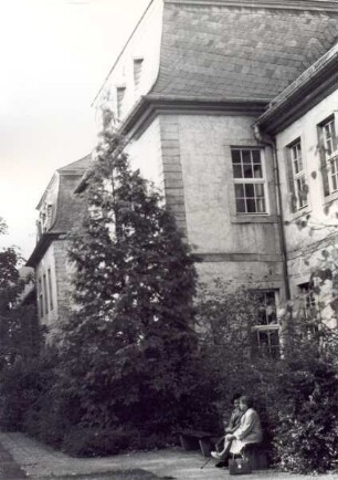 Blick vom Schlossplatz auf die Stadthalle. Detmold. Schlossplatz
