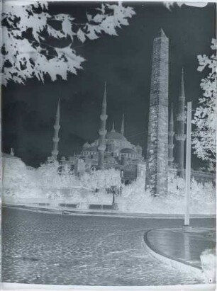 Obelisk des Theodosius und Sultan-Ahmed-Moschee