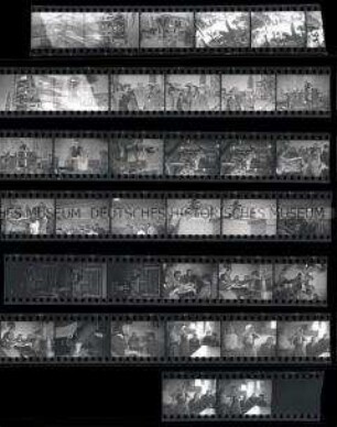 Schwarz-Weiß-Negative mit Aufnahmen aus Rostock, mit Schlesischen Flüchtlingen in Tracht, Kunsthonigherstellung, Ausstellung (von Lebensmitteln und Neubauernhaus-Modell)