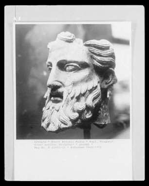 Kopf, Fragment einer antiken Skulptur?